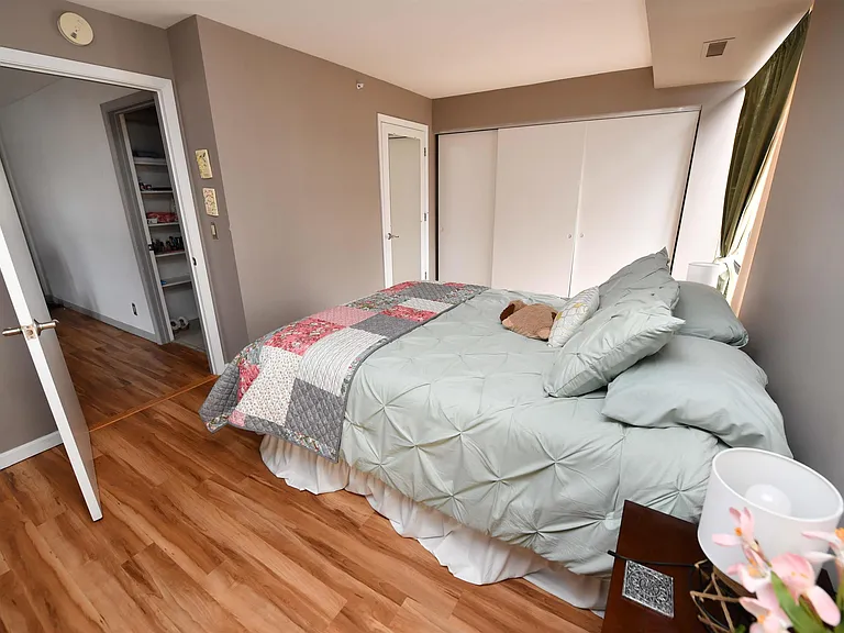 125 SW Jefferson Ave #W4S — Photo 13