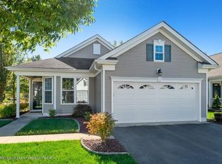 84 Stamford Dr, Jackson, NJ 08527