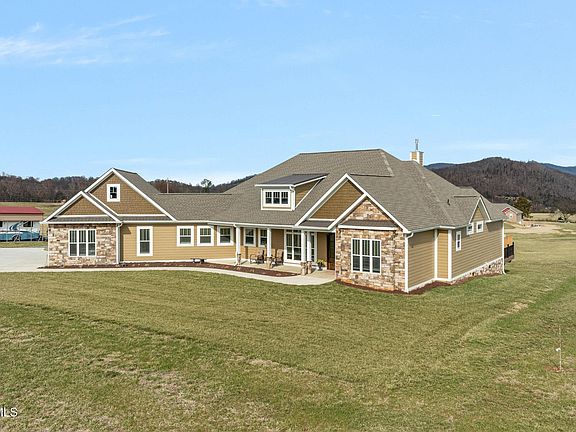 2nd image of 132 Hamilton Rd