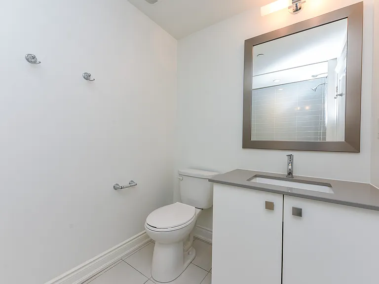 1145 Ossington Ave #D38 — Photo 29