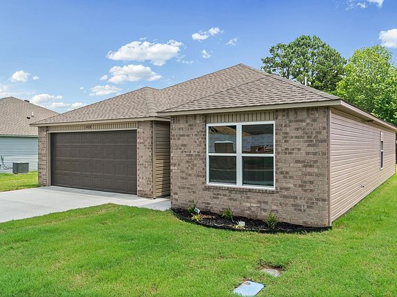 3rd image of 1408 Manor Court Rd