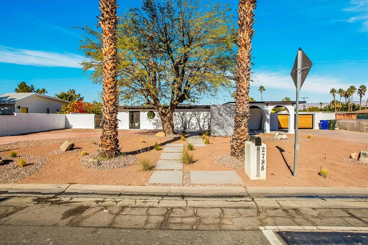 3 bed, 1225 sqft, $4,000 — Photo 3