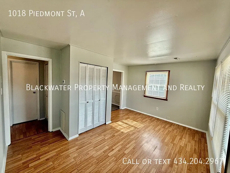 Building Photo - 1018 Piedmont St #A