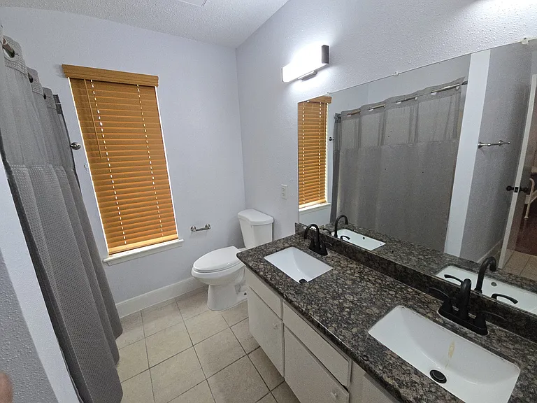 Master Bedroom Bathroom