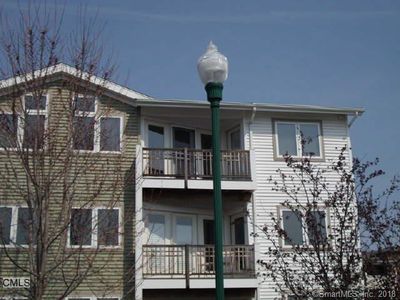 3250 Fairfield Ave APT 301, Bridgeport, CT, 06605