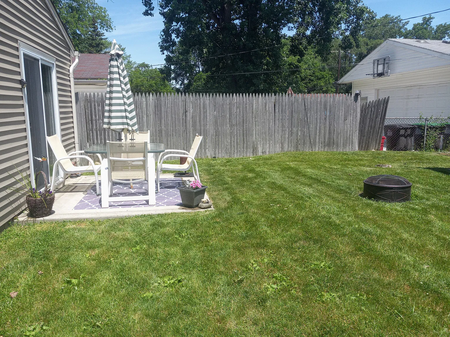 Buck St, Taylor — Photo 2