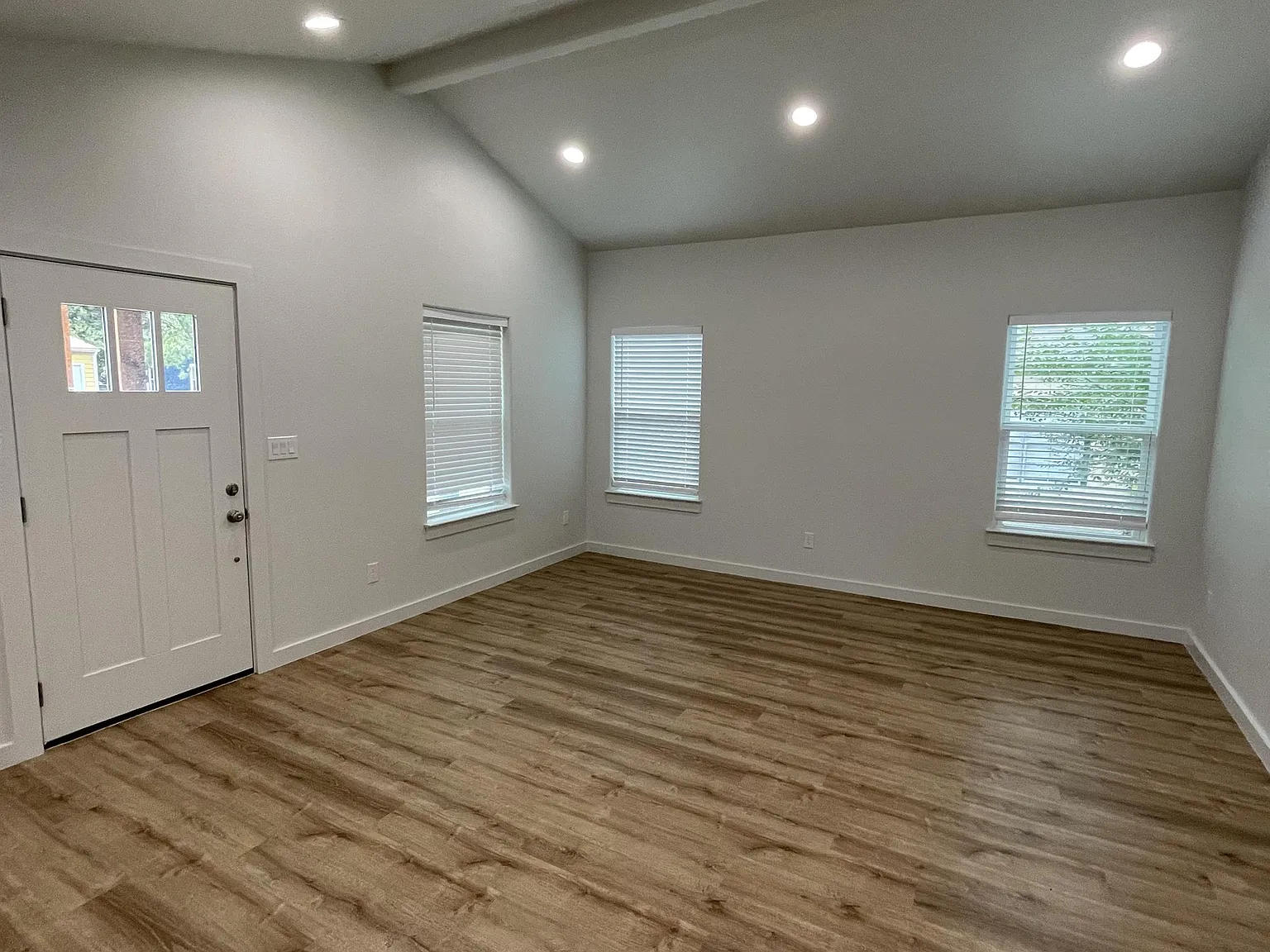 524 West Florence Street, Denison 75020 - 1 — Photo 2