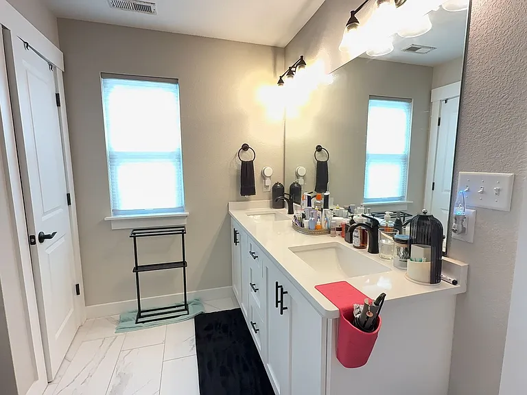 103 S Thalia Rd — Photo 18