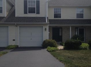 394 Farmview Ln, Mount Joy, PA 17552