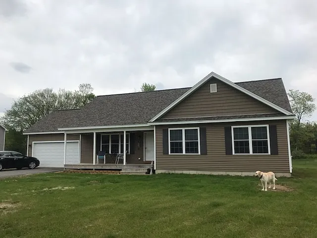 39 Colins Meadow Ln