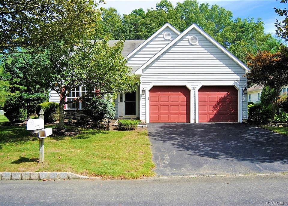 1st image of 25 Skylark Ln