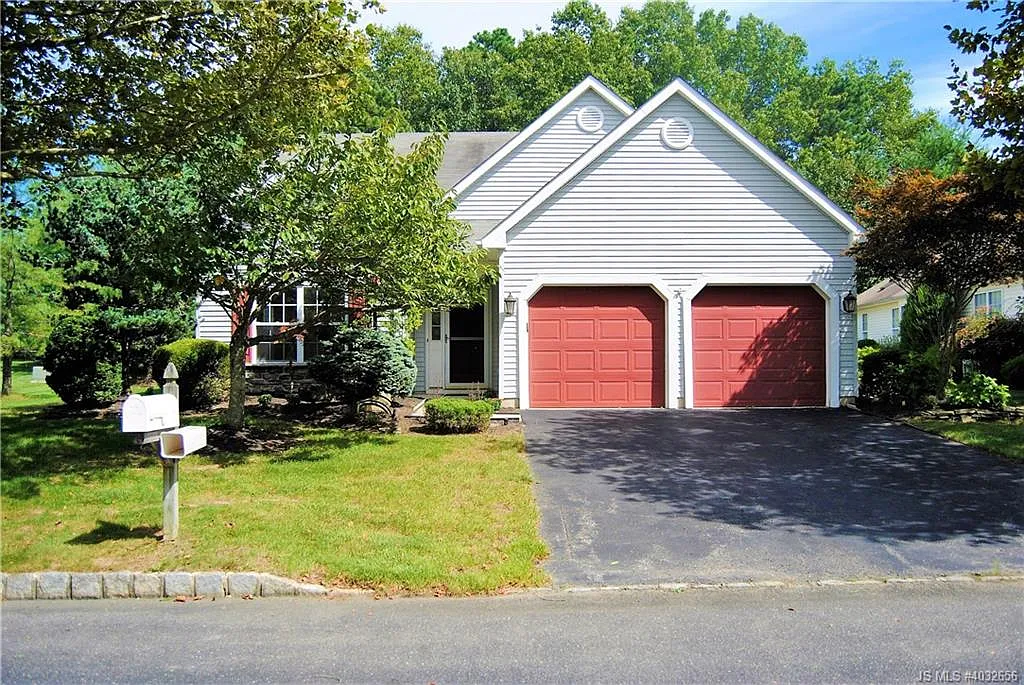 25 Skylark Ln photo 1