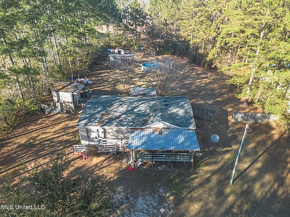 3rd image of 20220 Gordon St