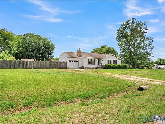 3rd image of 119 Meadowcrest Trl