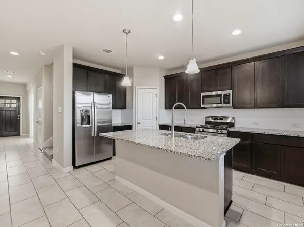 1522 Stony Island, San Antonio, TX 78245