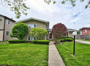 7847 Lake St, Morton Grove, IL 60053