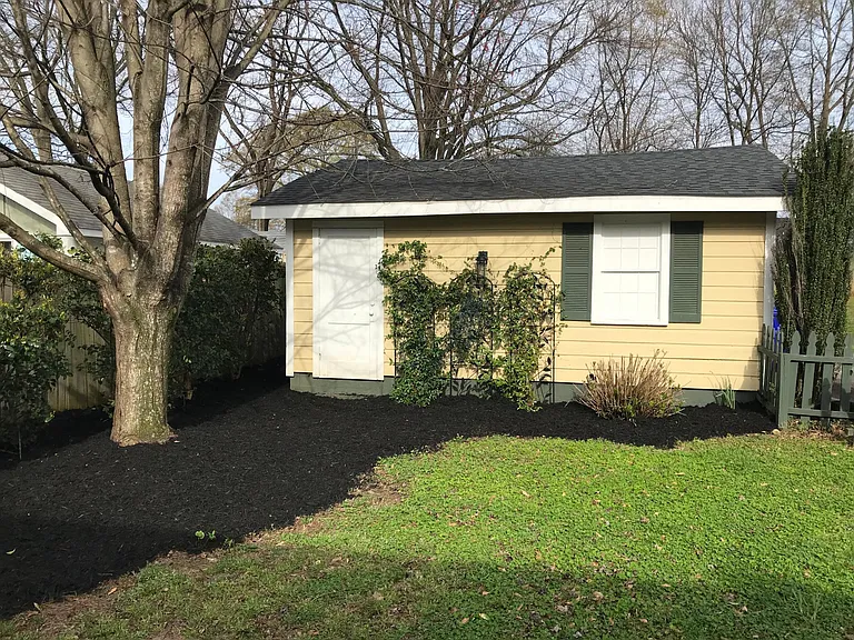 208 Vintage Ave — Photo 14