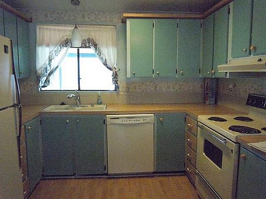 2nd image of 42 Sea Fern Dr