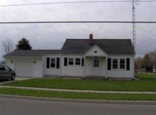 411 W Garfield Ave, Swanton, OH 43558