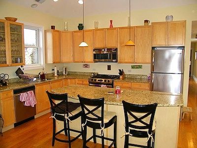 3rd image of 3647 N Damen Ave #P3