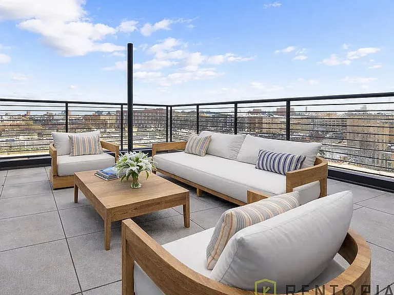 810 Flushing Ave #4D — Photo 8