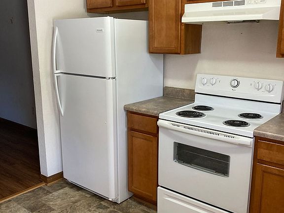2nd image of 1727 Louise Dr SE #B