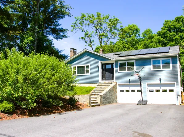 45 Coburn Avenue, Nashua, NH 03063-2738