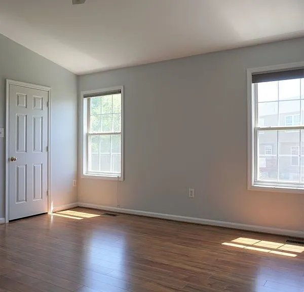 6 Ella Ct — Photo 8