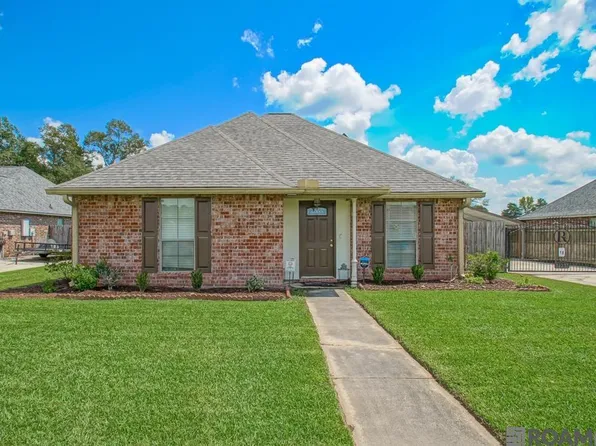 34233 Hawks Cv, Denham Springs, LA 70706