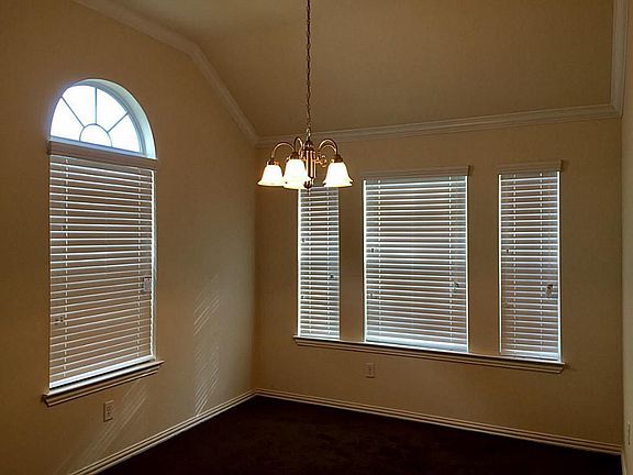 4th image of 2931 Chaplin Place Dr