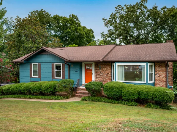 941 Sherry Cir, Hixson, TN 37343