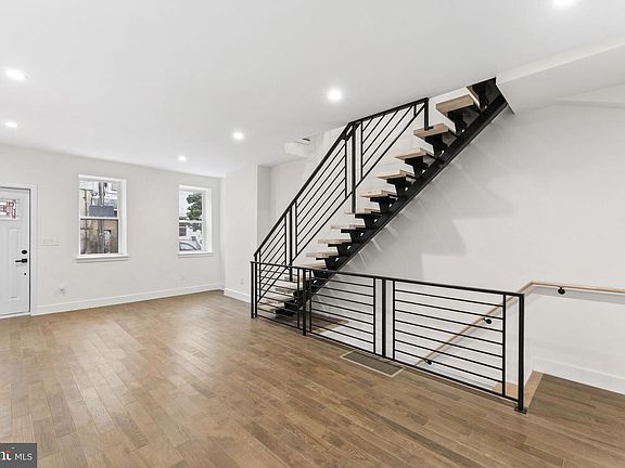 4th image of 2165 E Firth St