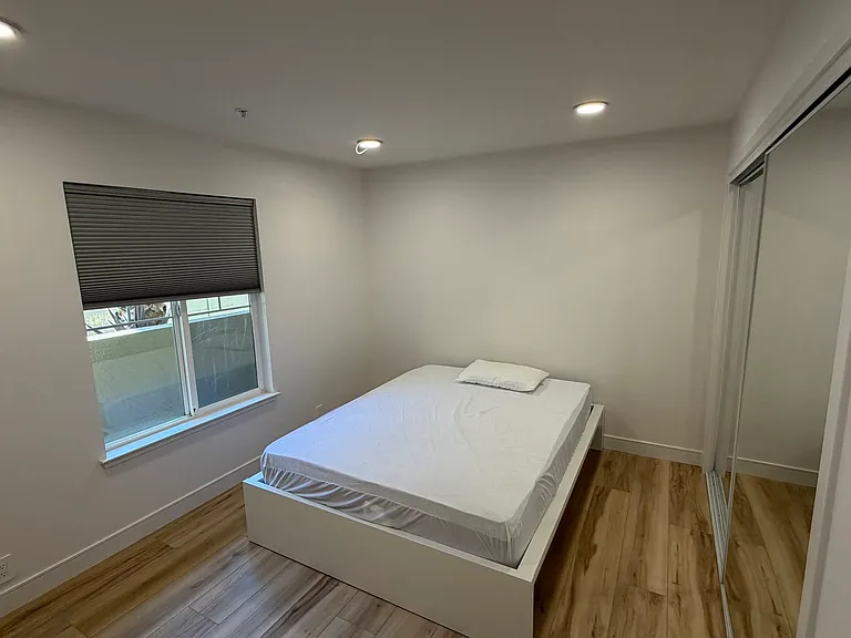 134 Carroll St #202 — Photo 5