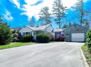 8 Crapo St, Marion, MA 02738