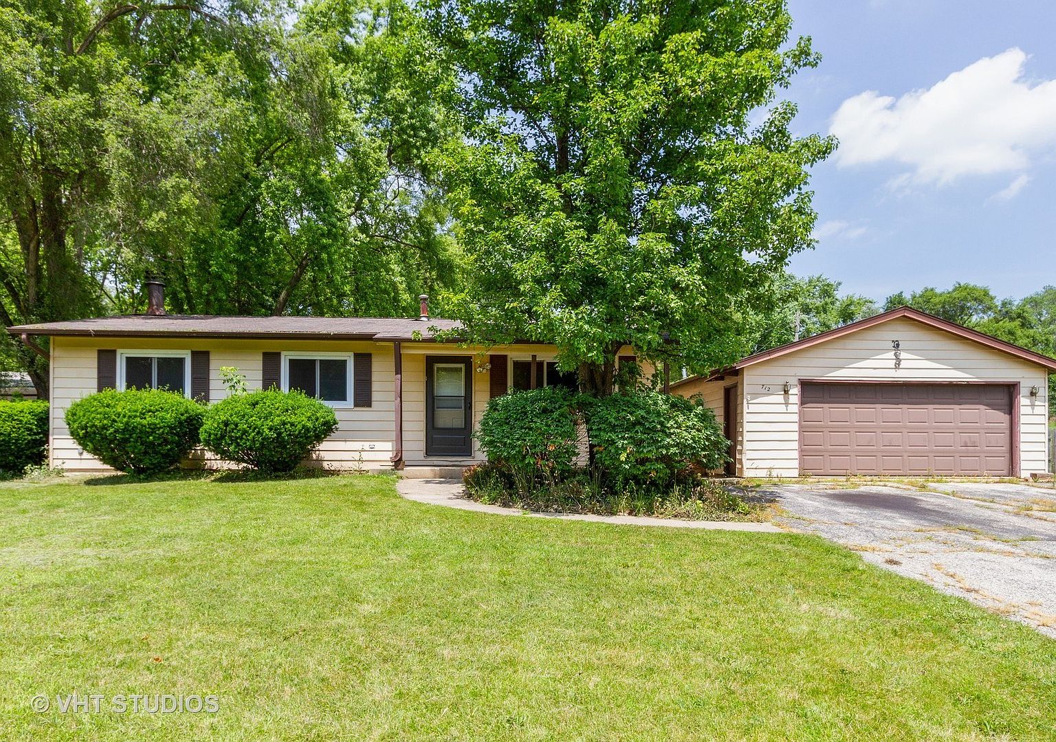 712 Ringwood Rd, Mchenry, IL 60051 | Zillow