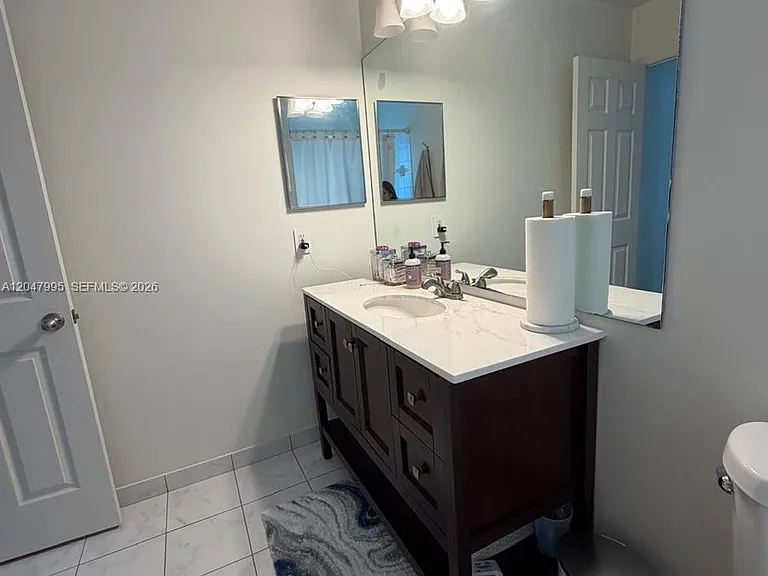 1428 SW 47th Ave — Photo 23