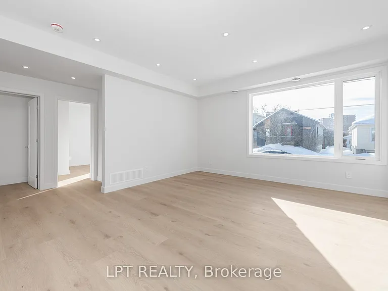319 Shakespeare St #5 — Photo 7