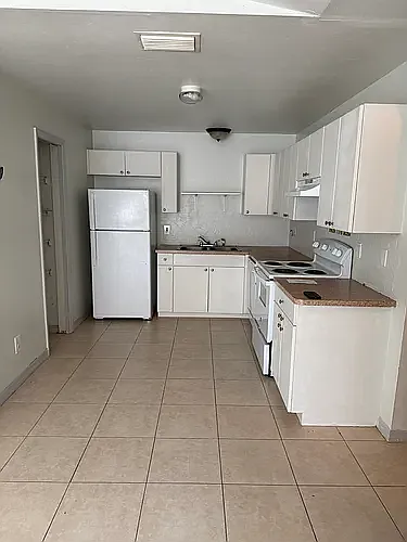 2437 Richard Ave S — Photo 10