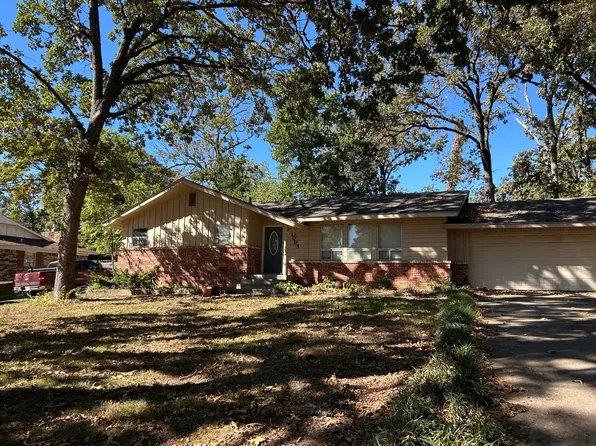 1005 Mike Ave, Tahlequah, OK 74464