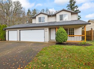 19420 Silverfox Pkwy, Oregon City, OR 97045