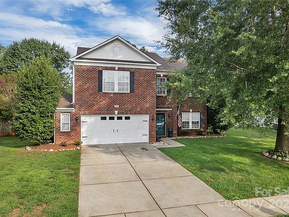 2nd image of 104 Kendrick Farm Dr