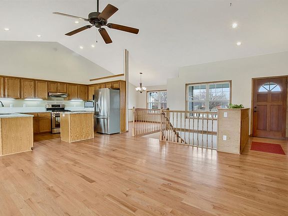 4th image of 1930 N Grace Avenue Ct