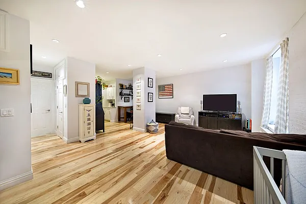 Sold by Compass | media 15