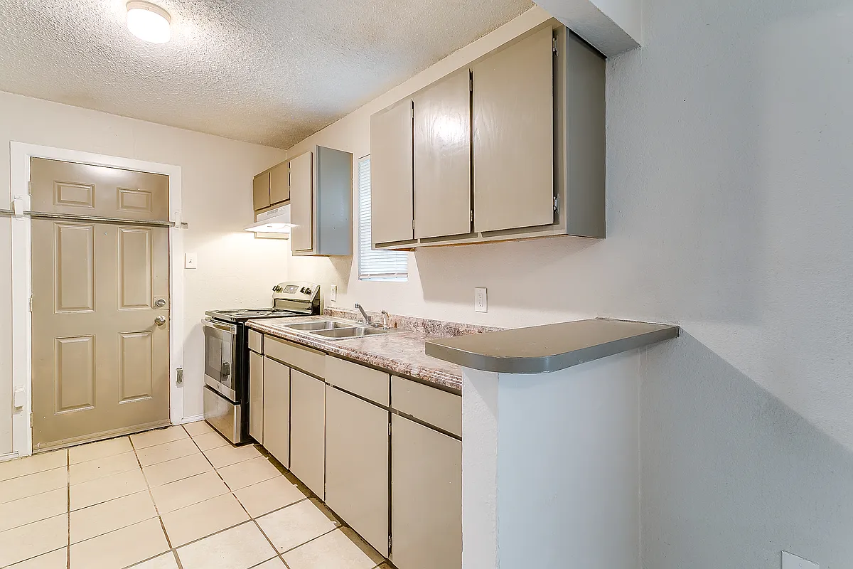 Building Photo - 718 S Perkins St #B