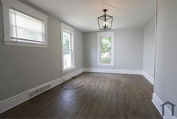 10635 Dupont Ave — Photo 14