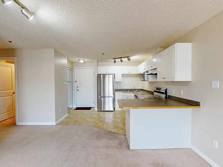 2305 35a Ave NW #211 — Photo 20