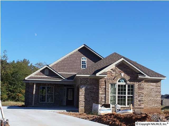 2nd image of 112 Barton Creek Dr