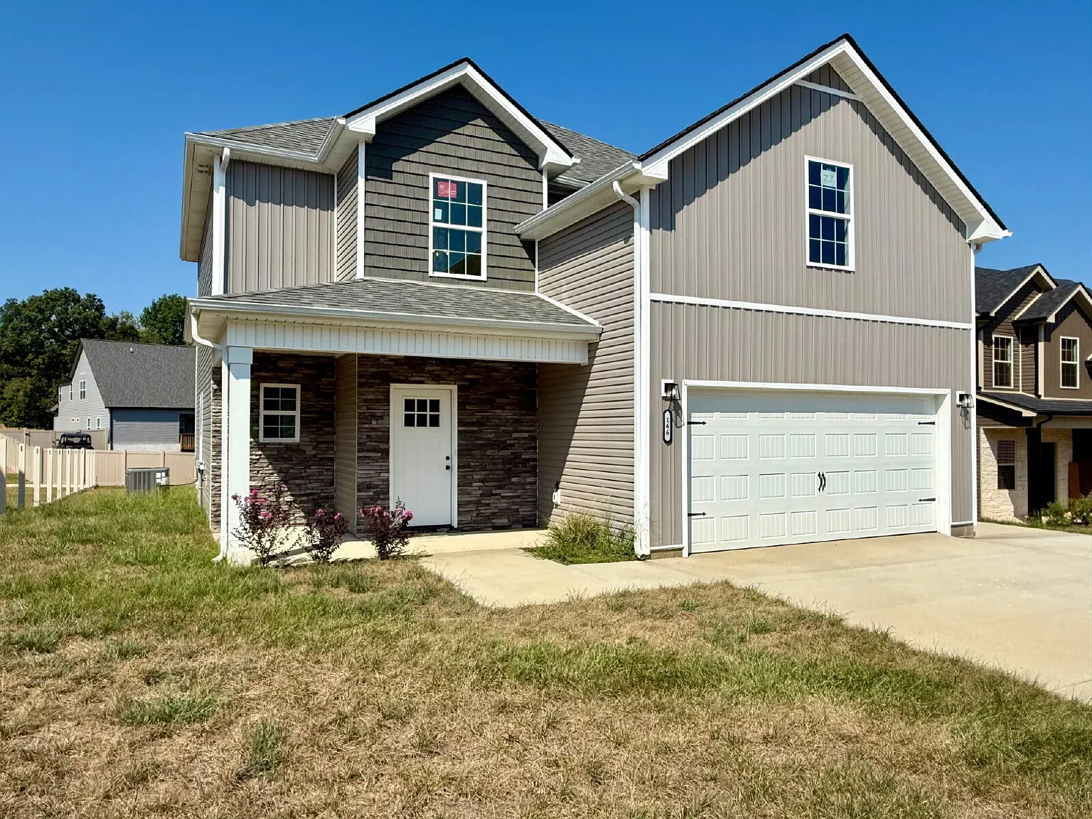3 bed, 2.5 bath, 1850 sqft, $2,500 — Photo 1