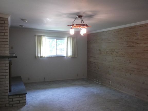 3rd image of 307 N Brentwood Ln