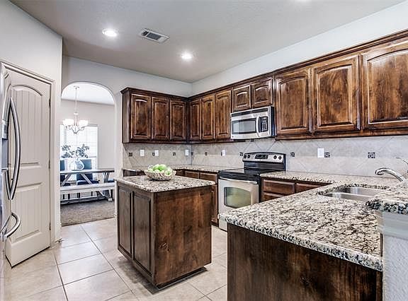 5th image of 2253 Frosted Willow Ln